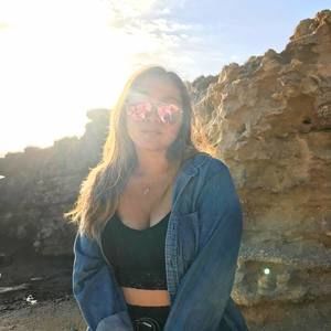 Meet your Posher, Shania